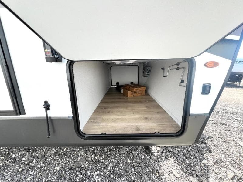 2025 Forest River 2025 Forest River Rockwood Ultra Lite - thumbnail 16