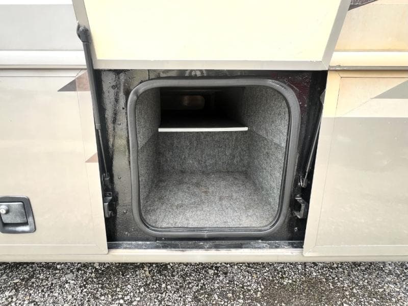 2000 Fleetwood 2000 Fleetwood Bounder - thumbnail 9