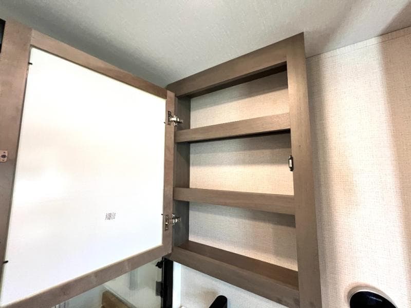 2024 Grand Design 2024 Grand Design Solitude - thumbnail 46