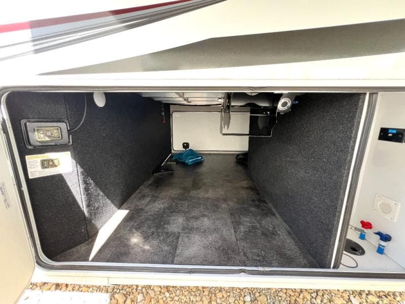 2022 Grand Design 2022 Grand Design Solitude - thumbnail 14