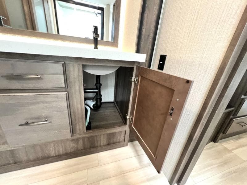 2022 Grand Design 2022 Grand Design Solitude - thumbnail 49