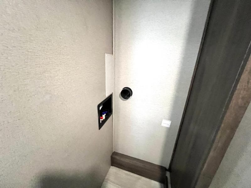 2022 Grand Design 2022 Grand Design Solitude - thumbnail 55