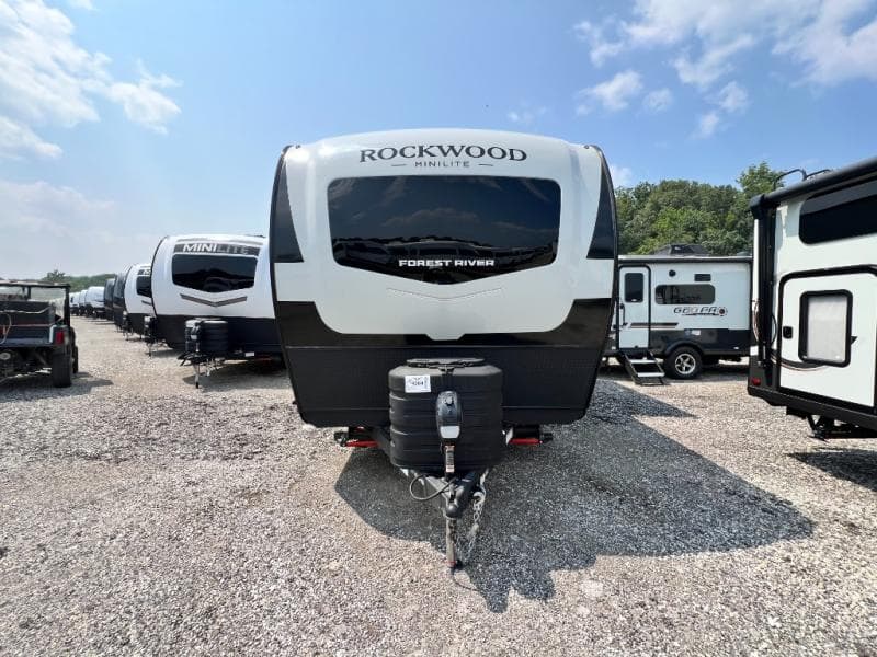 2026 Forest River 2026 Forest River Rockwood Mini Lite - thumbnail 4