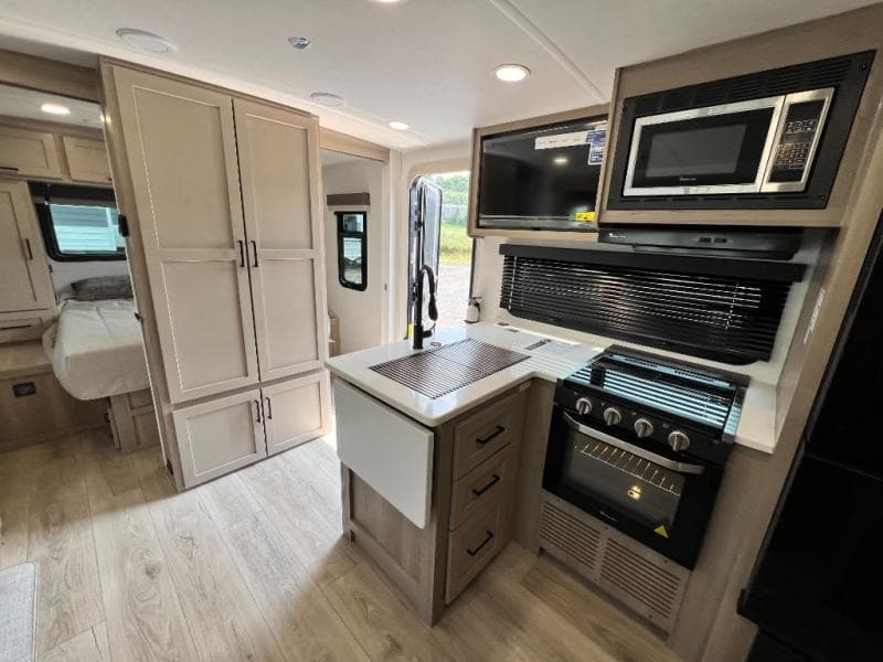 2026 Forest River 2026 Forest River Rockwood Mini Lite - thumbnail 17