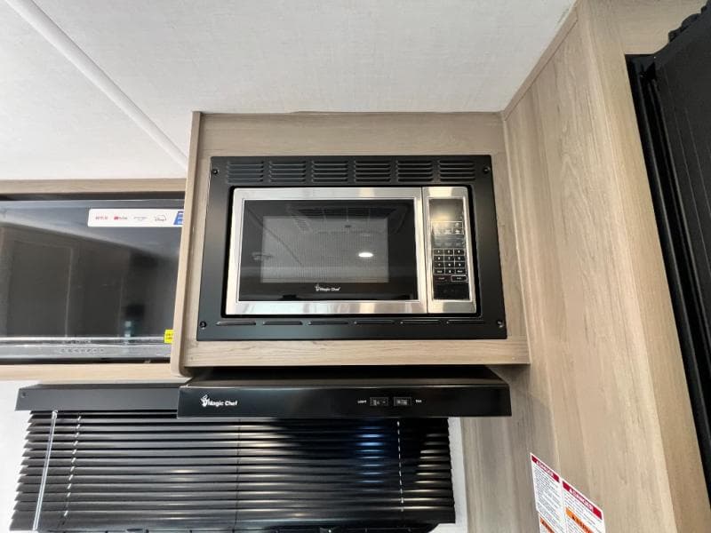 2026 Forest River 2026 Forest River Rockwood Mini Lite - thumbnail 23