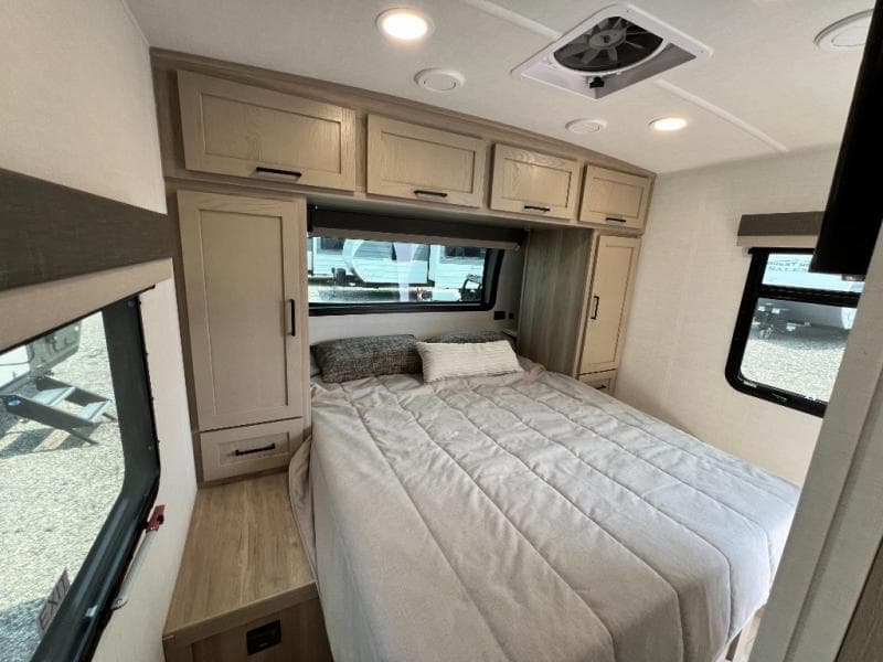 2026 Forest River 2026 Forest River Rockwood Mini Lite - thumbnail 39