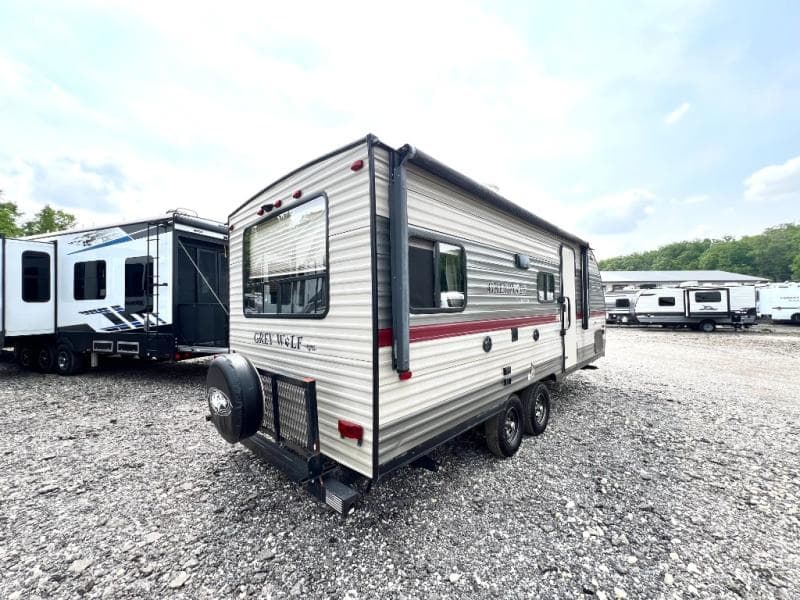 2019 Forest River 2019 Forest River Cherokee Grey Wolf - thumbnail 10