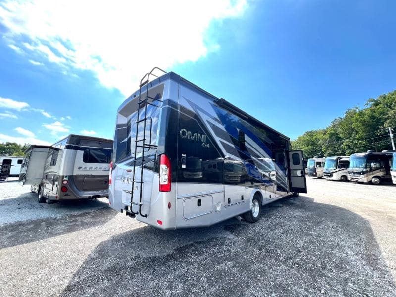 2024 Thor Motor Coach 2024 Thor Motor Coach Omni - thumbnail 11