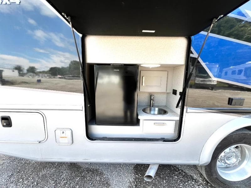 2024 Thor Motor Coach 2024 Thor Motor Coach Omni - thumbnail 15