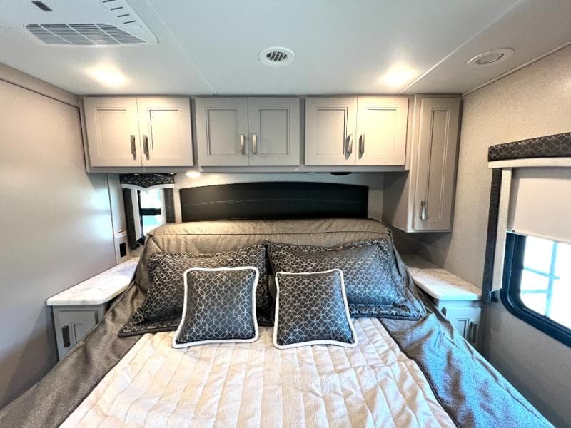 2024 Thor Motor Coach 2024 Thor Motor Coach Omni - thumbnail 56