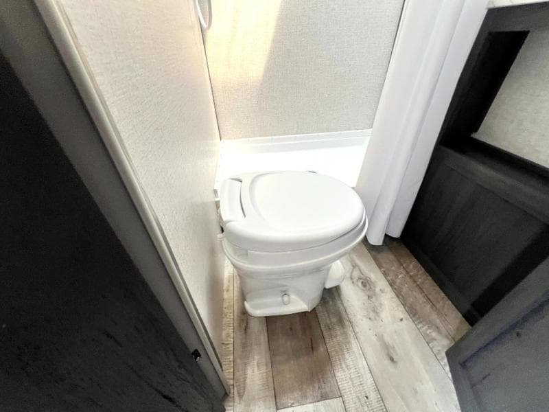 2022 Dutchmen 2022 Dutchmen Aspen Trail Mini - thumbnail 36