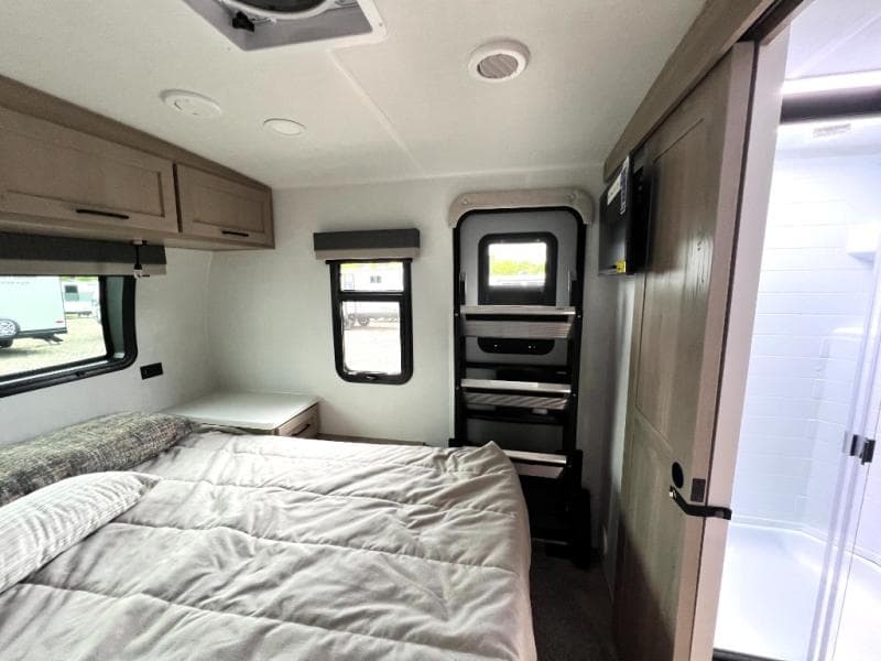 2026 Forest River 2026 Forest River Rockwood Mini Lite - thumbnail 4