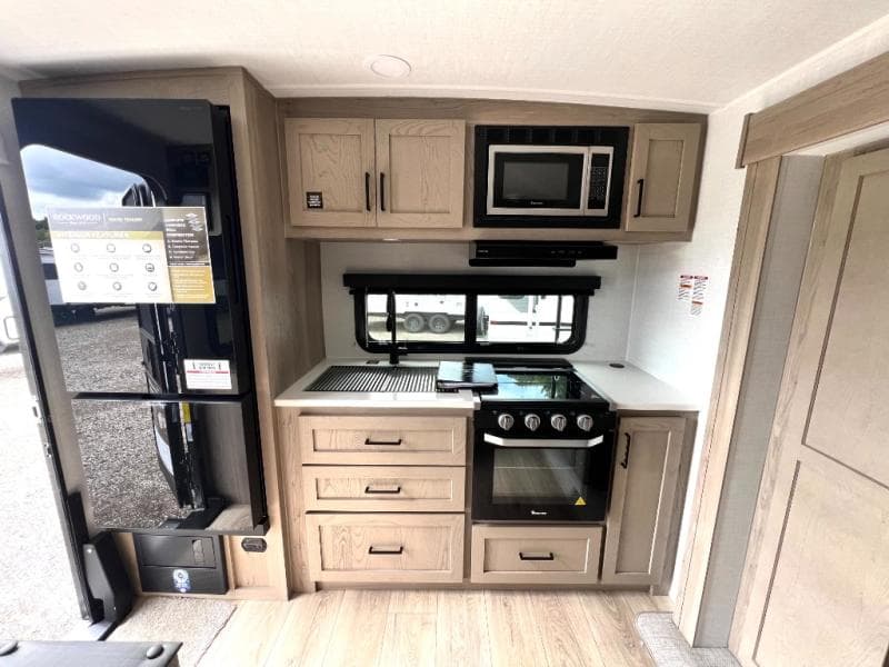 2026 Forest River 2026 Forest River Rockwood Mini Lite - thumbnail 18