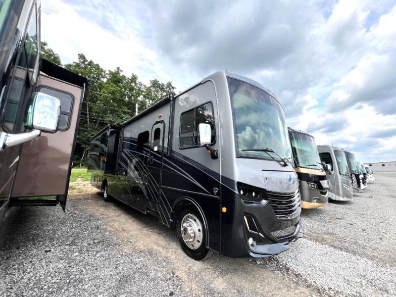 2023 Holiday Rambler 2023 Holiday Rambler Invicta - thumbnail 6