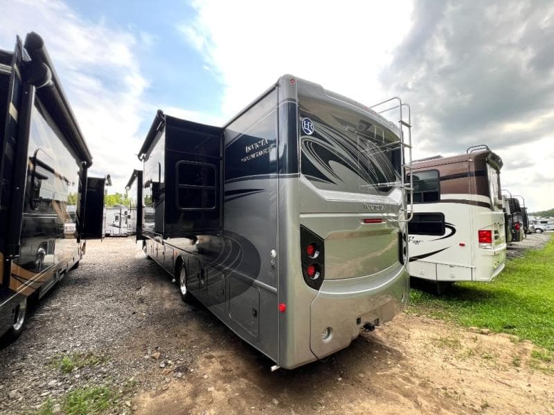 2023 Holiday Rambler 2023 Holiday Rambler Invicta - thumbnail 9