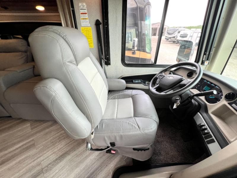 2023 Holiday Rambler 2023 Holiday Rambler Invicta - thumbnail 20