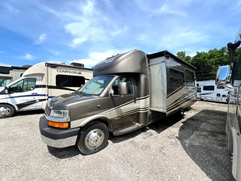 2013 Coachmen 2013 Coachmen Concord - thumbnail 7