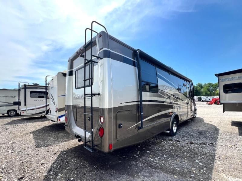 2013 Coachmen 2013 Coachmen Concord - thumbnail 10