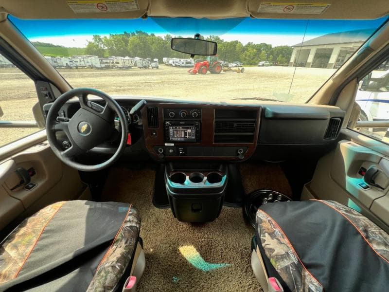 2013 Coachmen 2013 Coachmen Concord - thumbnail 19