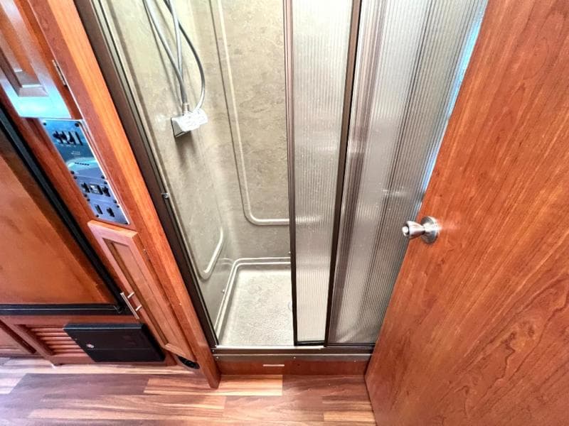 2013 Coachmen 2013 Coachmen Concord - thumbnail 39