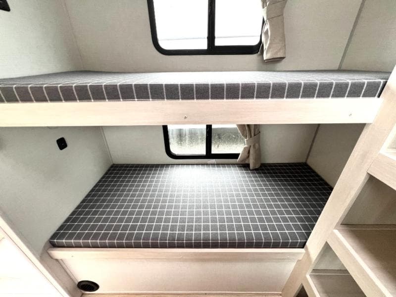 2026 Forest River 2026 Forest River Surveyor Camp Series - thumbnail 47