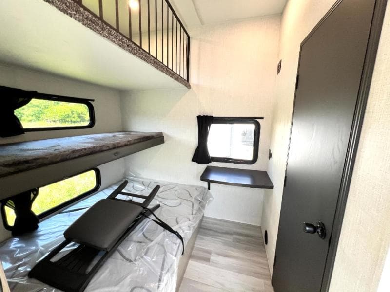 2026 Forest River 2026 Forest River Wildcat - thumbnail 46