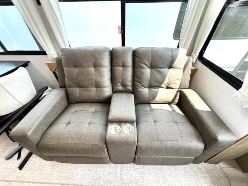 2026 Forest River 2026 Forest River Salem Grand Villa - thumbnail 11