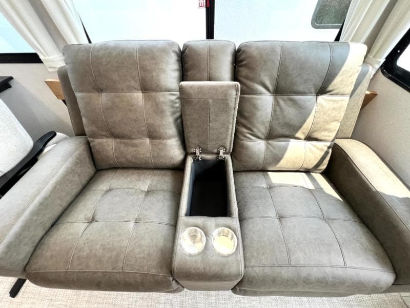 2026 Forest River 2026 Forest River Salem Grand Villa - thumbnail 12