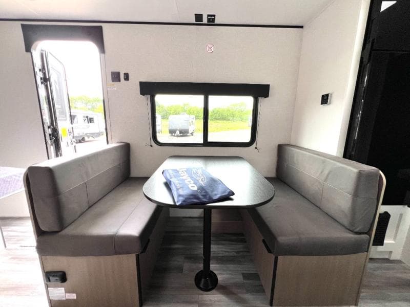 2026 Jayco 2026 Jayco Jay Flight SLX - thumbnail 19