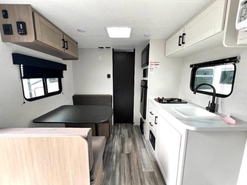 2026 Jayco 2026 Jayco Jay Flight SLX - thumbnail 15