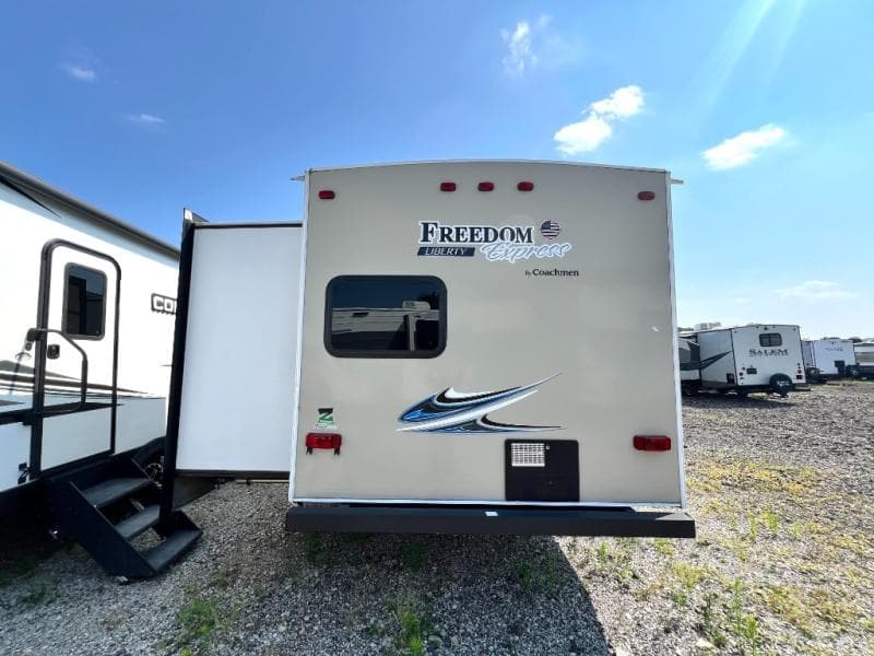 2018 Coachmen 2018 Coachmen FREEDOM EXPRESS - thumbnail 7