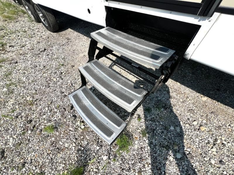 2018 Coachmen 2018 Coachmen FREEDOM EXPRESS - thumbnail 13