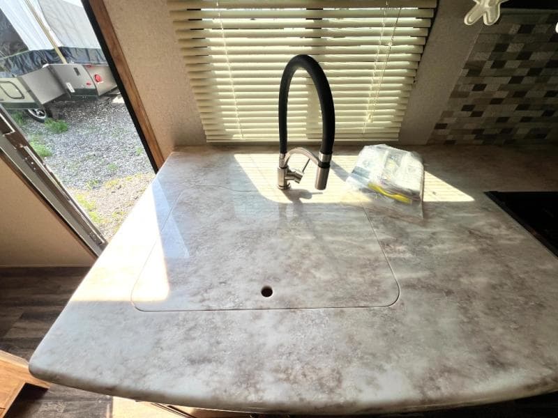 2018 Coachmen 2018 Coachmen FREEDOM EXPRESS - thumbnail 17