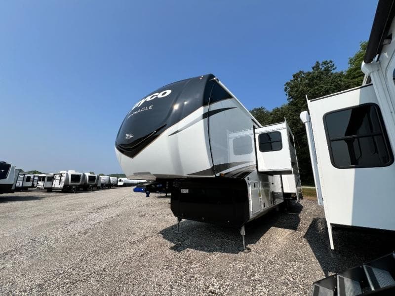 2026 Jayco 2026 Jayco Pinnacle - thumbnail 6