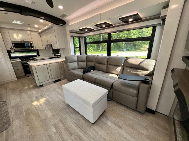 2026 Jayco 2026 Jayco Pinnacle - thumbnail 18