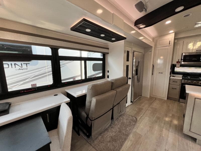 2026 Jayco 2026 Jayco Pinnacle - thumbnail 23