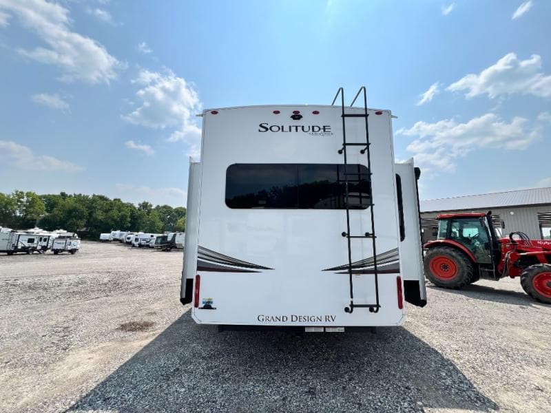 2023 Grand Design 2023 Grand Design Solitude - thumbnail 4