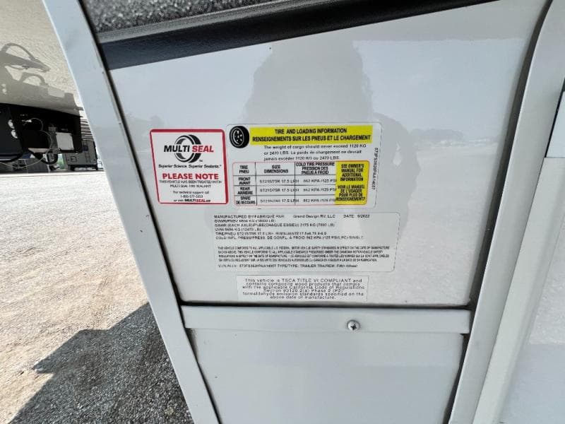 2023 Grand Design 2023 Grand Design Solitude - thumbnail 7