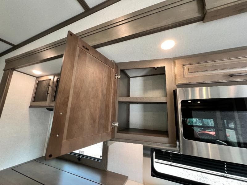 2023 Grand Design 2023 Grand Design Solitude - thumbnail 22