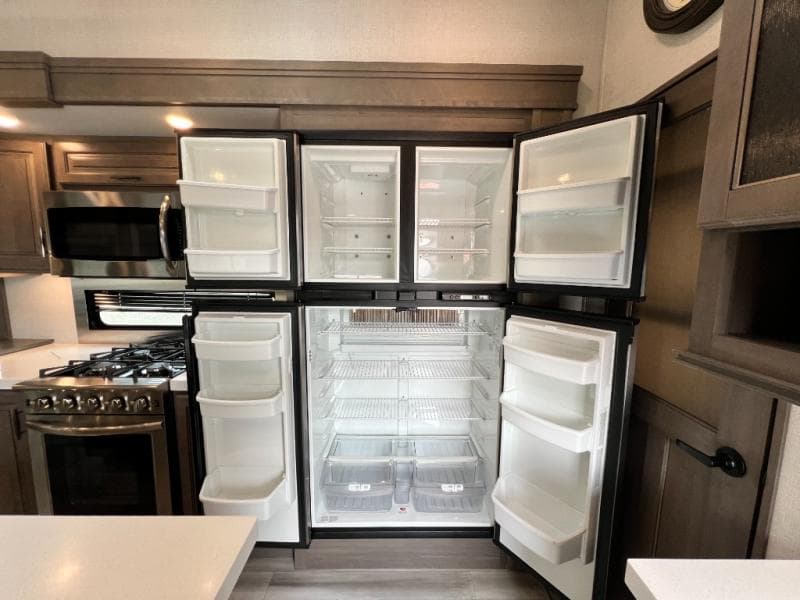 2023 Grand Design 2023 Grand Design Solitude - thumbnail 35