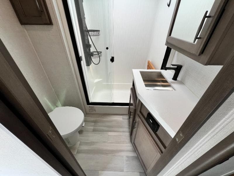 2023 Grand Design 2023 Grand Design Solitude - thumbnail 39