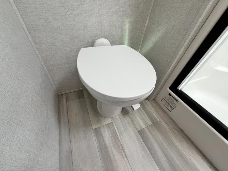 2023 Grand Design 2023 Grand Design Solitude - thumbnail 40