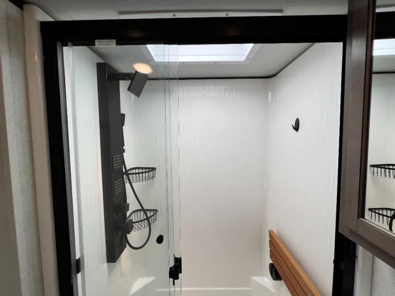 2023 Grand Design 2023 Grand Design Solitude - thumbnail 41