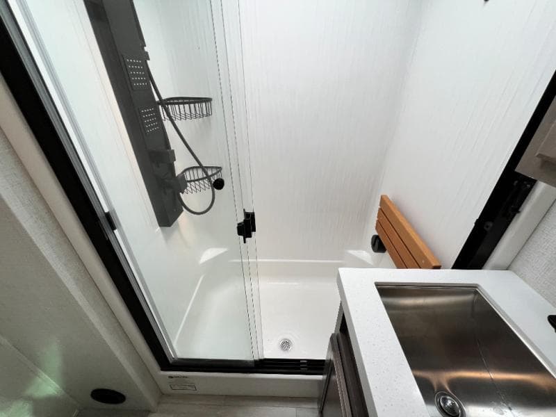 2023 Grand Design 2023 Grand Design Solitude - thumbnail 42