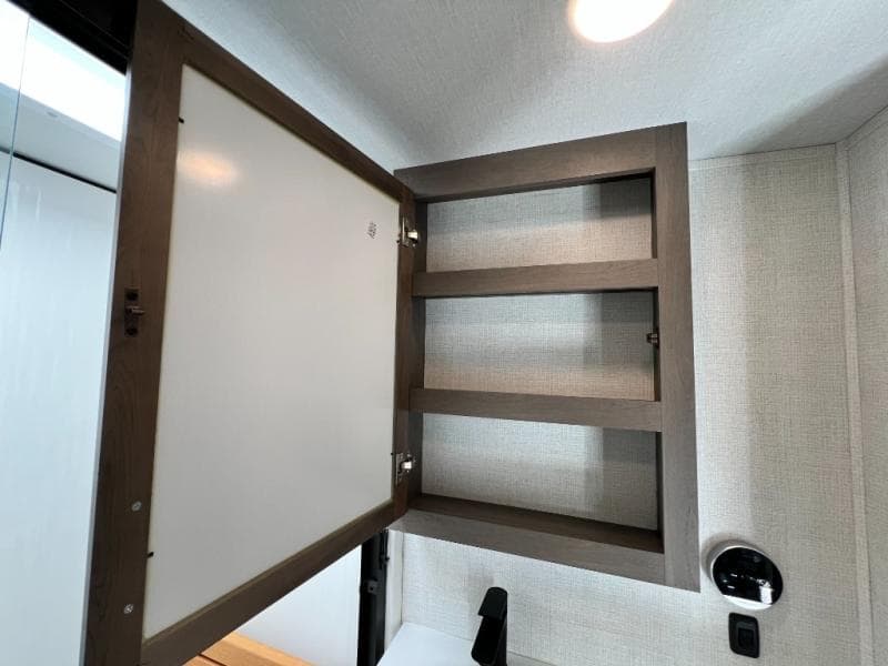 2023 Grand Design 2023 Grand Design Solitude - thumbnail 43