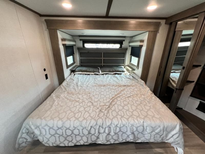 2023 Grand Design 2023 Grand Design Solitude - thumbnail 48