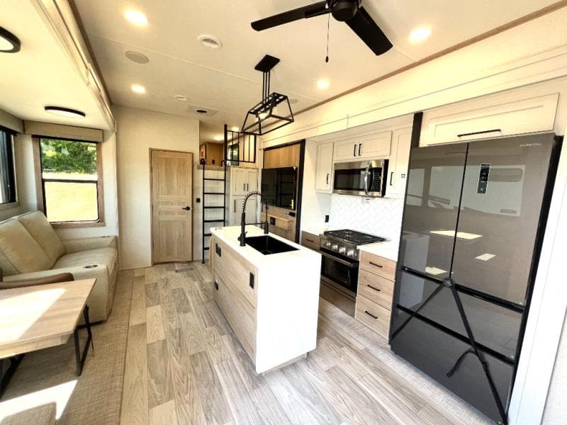 2026 Forest River 2026 Forest River Sierra - thumbnail 19