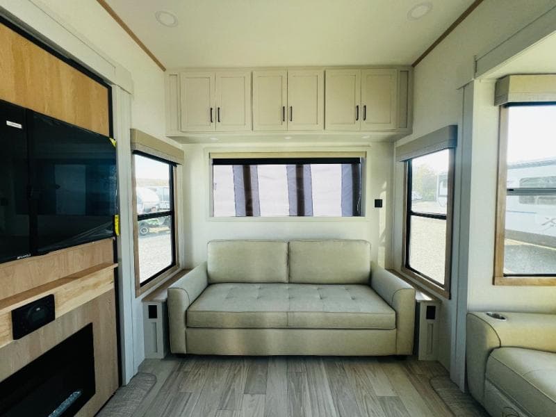 2026 Forest River 2026 Forest River Sierra - thumbnail 10