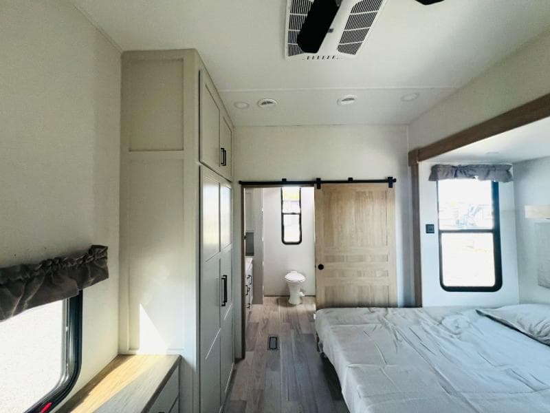 2026 Forest River 2026 Forest River Sierra - thumbnail 28