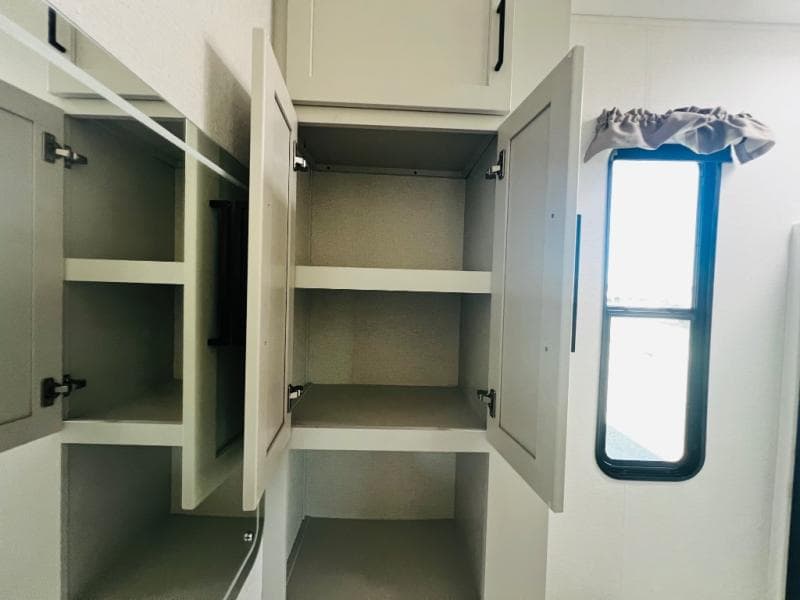 2026 Forest River 2026 Forest River Sierra - thumbnail 43